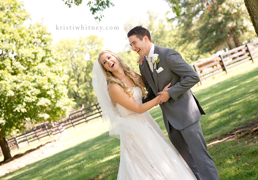 Kansas_City_Wedding_Photography_Outdoor_13